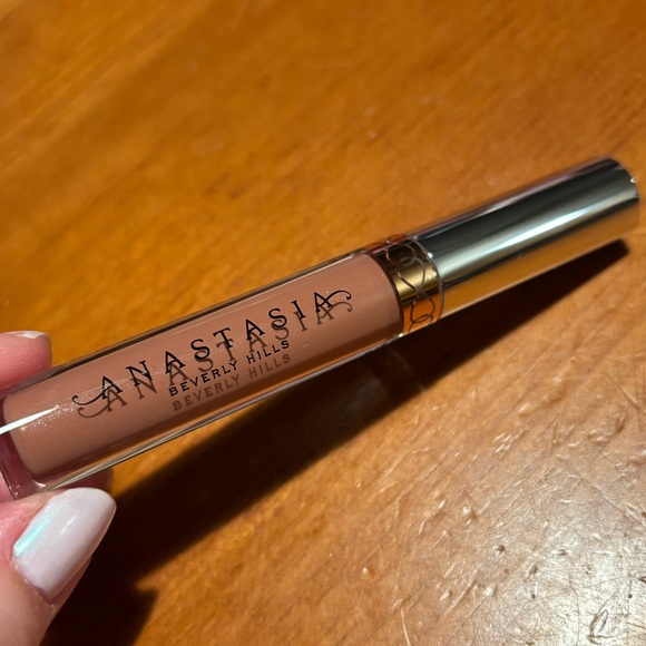 Anastasia Beverly Hills Lip Gloss Toffee - Picture 5 of 14